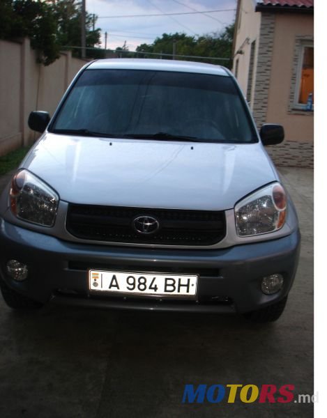 2005' Toyota RAV4 photo #5