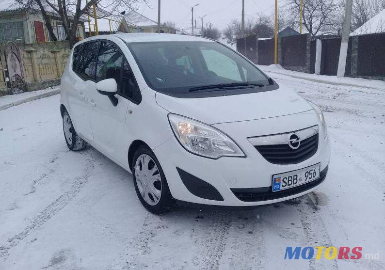2013' Opel Meriva photo #2