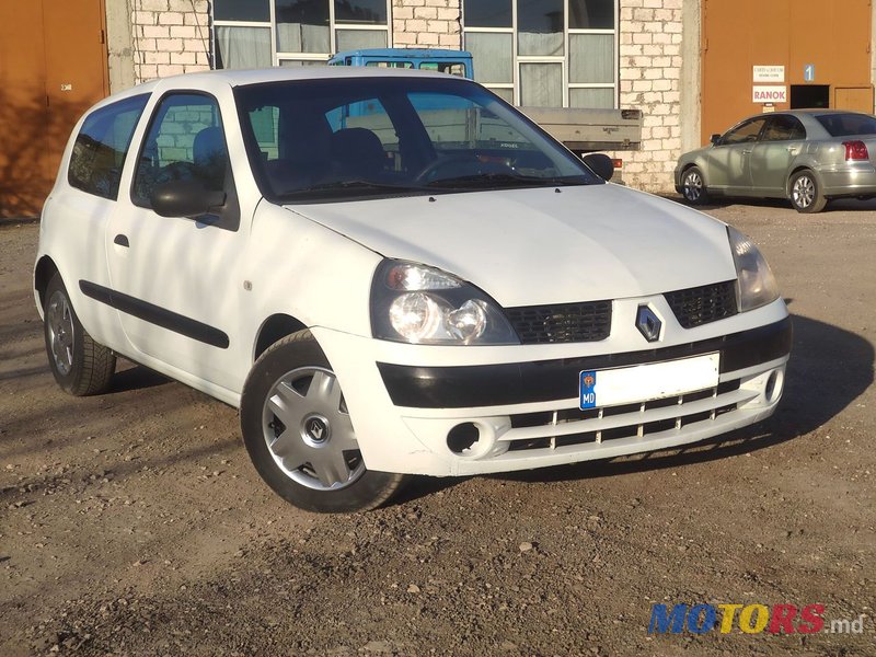 2003' Renault Clio photo #1