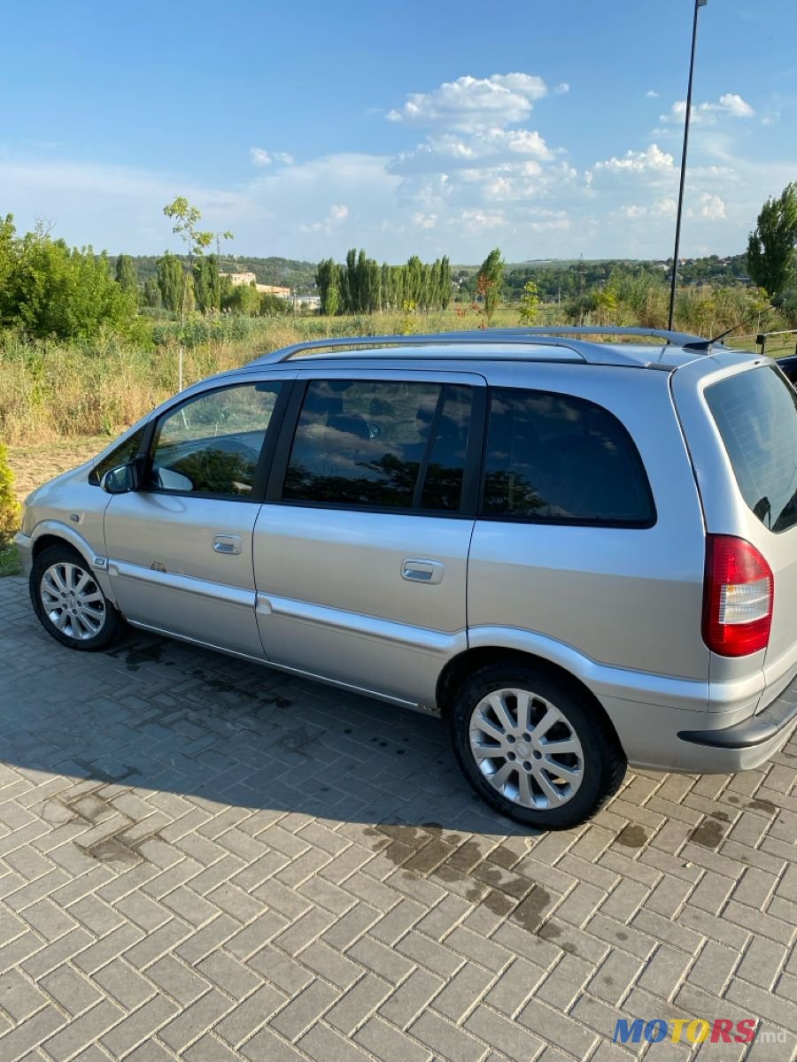 2005' Opel Zafira photo #3