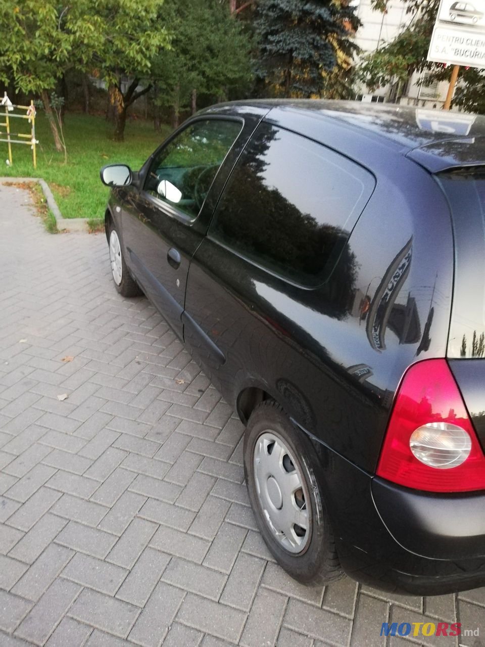 2005' Renault Clio photo #5