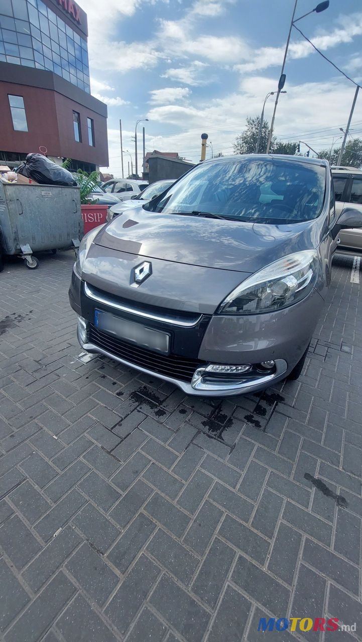 2012' Renault Scenic photo #1