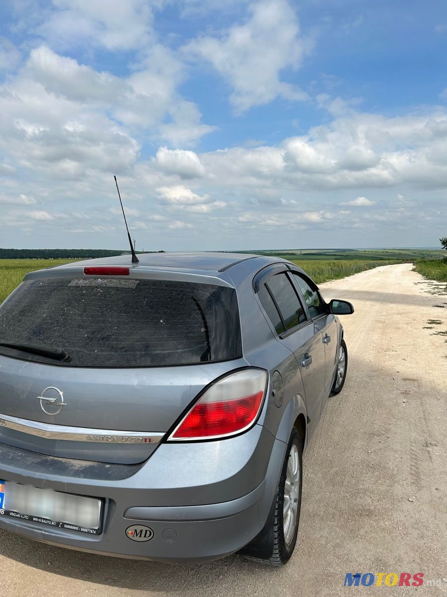 2006' Opel Astra photo #5