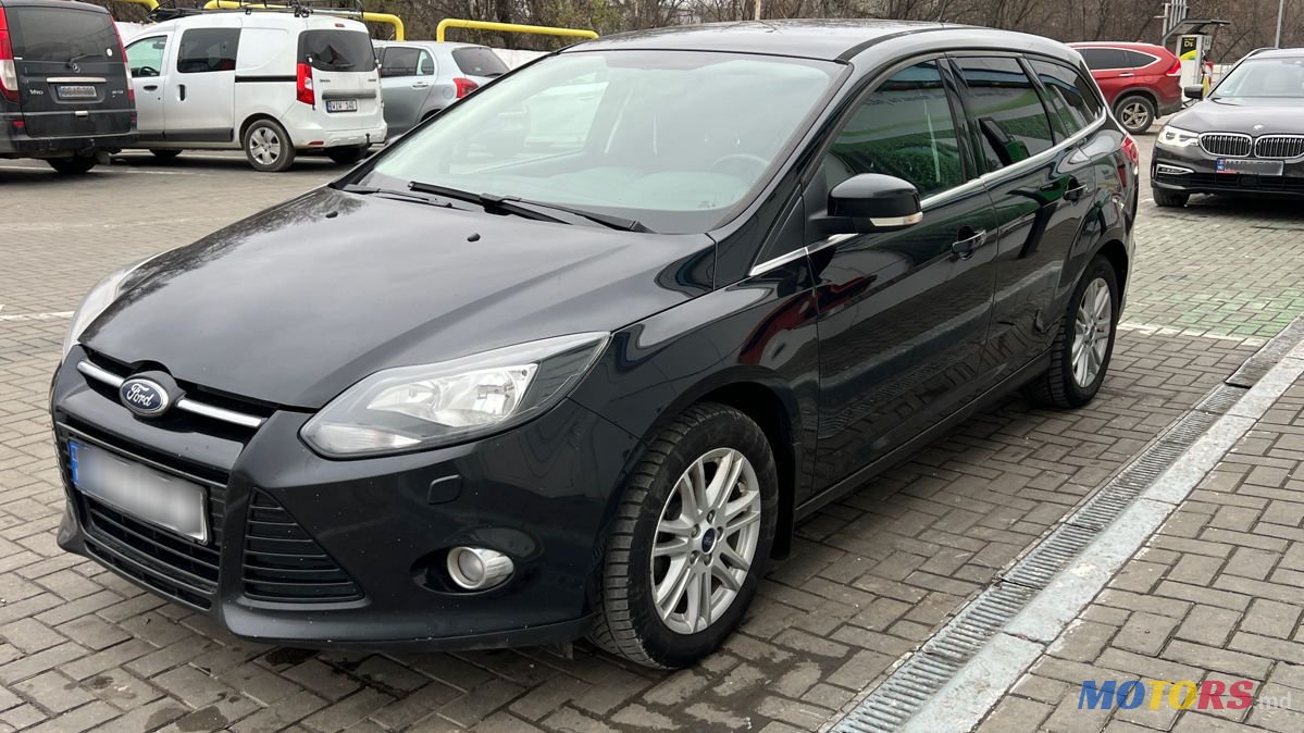 2013' Ford Focus photo #2