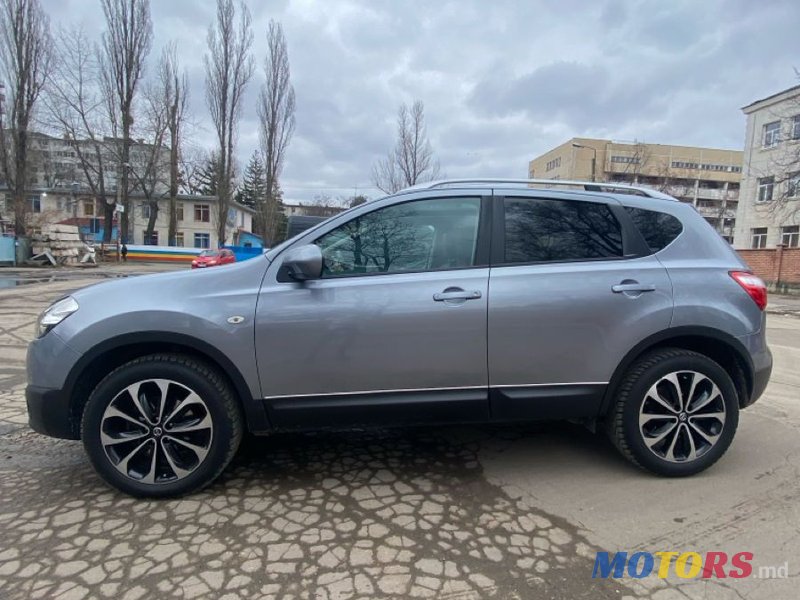 2011' Nissan Qashqai photo #1