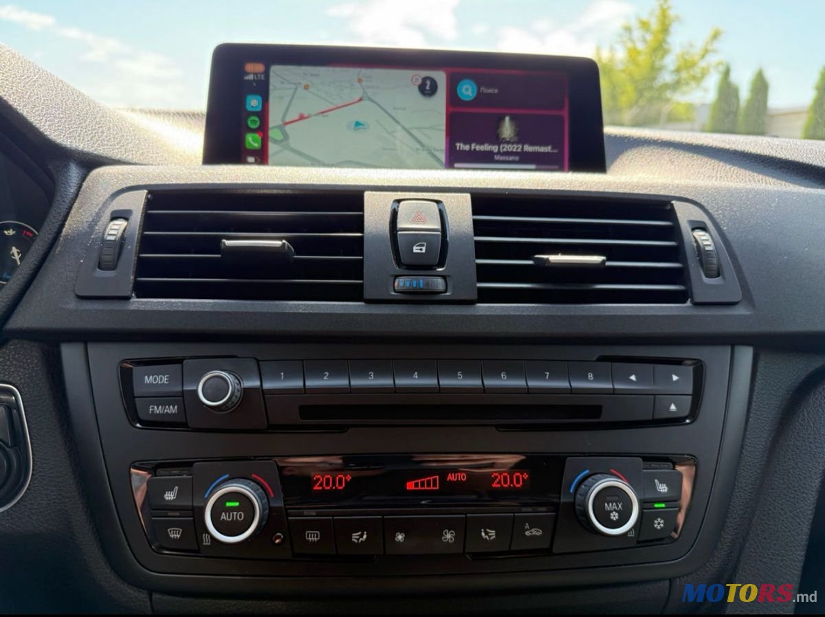 2012' BMW 3 Series photo #2