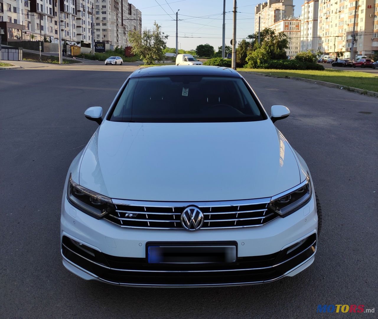 2016' Volkswagen Passat photo #1