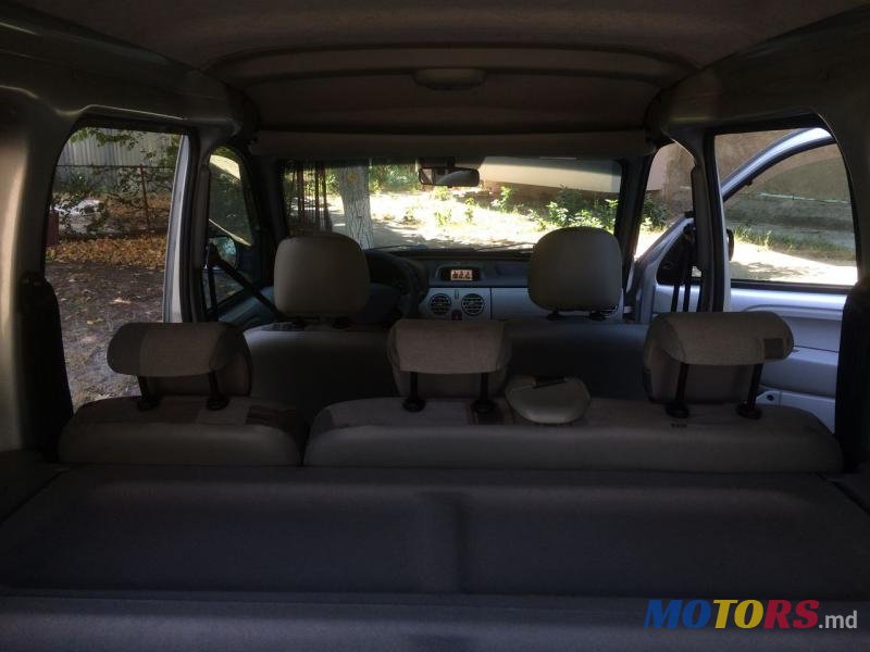 2009' Renault Kangoo photo #2