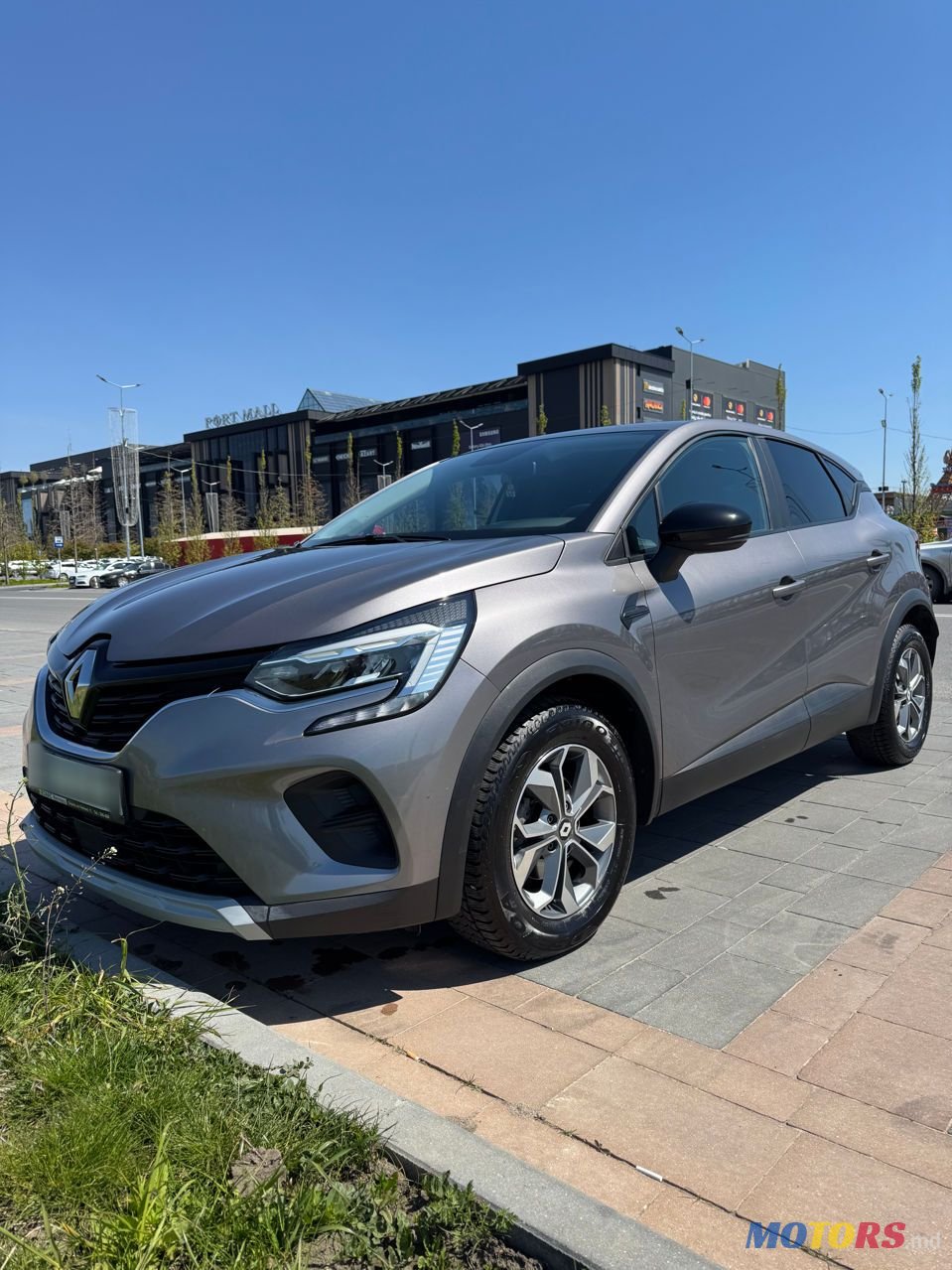 2022' Renault Captur photo #1