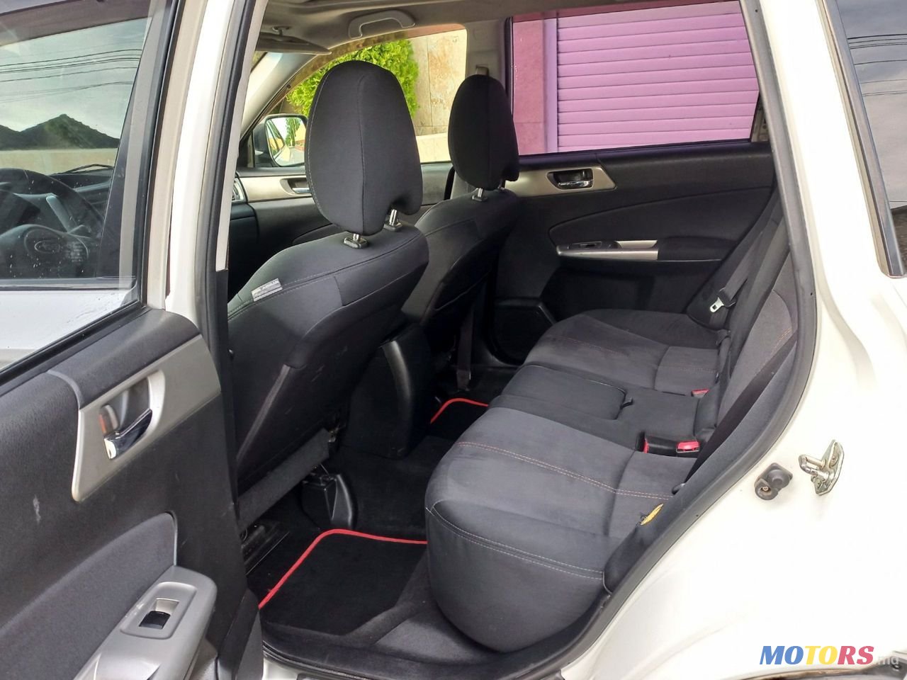 2010' Subaru Forester photo #6