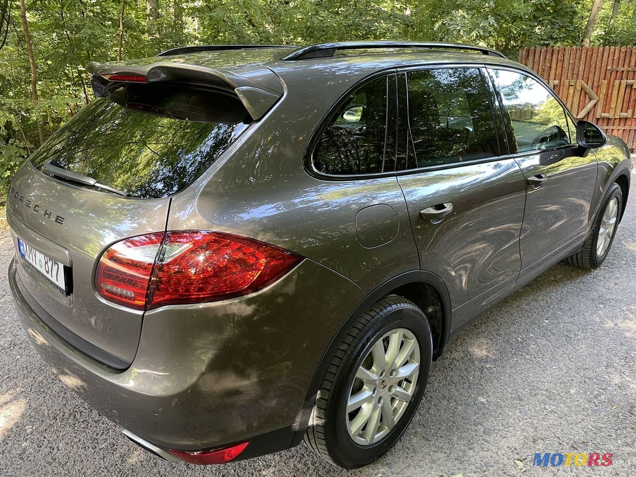 2012' Porsche Cayenne photo #3