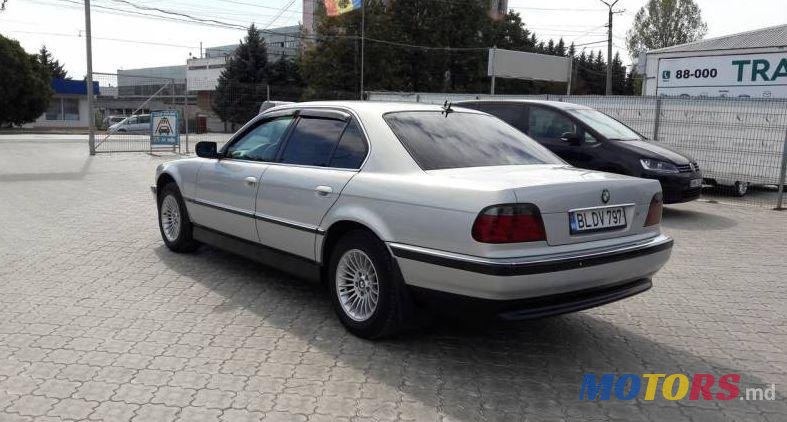 2001' BMW 7 photo #2