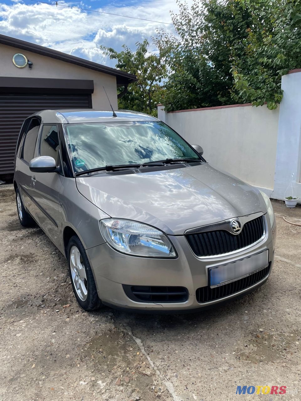 2010' Skoda Roomster photo #1