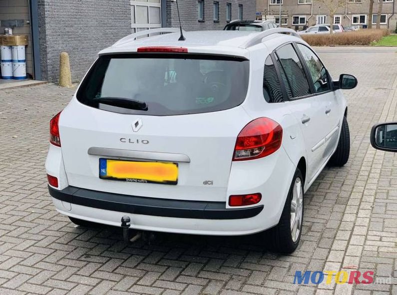 2012' Renault Clio photo #5