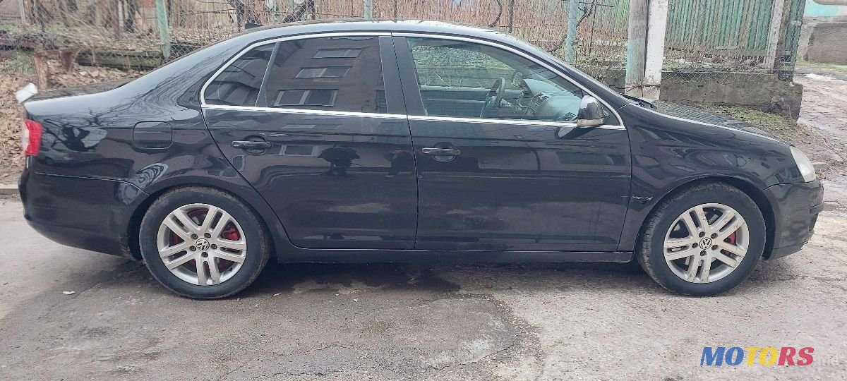 2008' Volkswagen Jetta photo #4