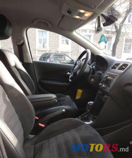 2014' Volkswagen Polo photo #1