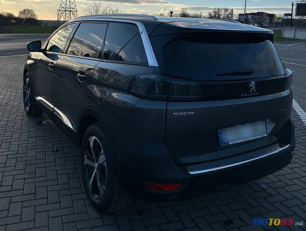 2024' Peugeot 5008 photo #4