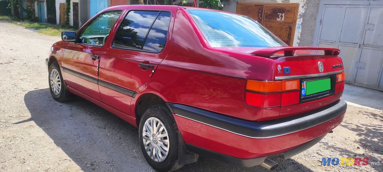1995' Volkswagen Vento photo #4