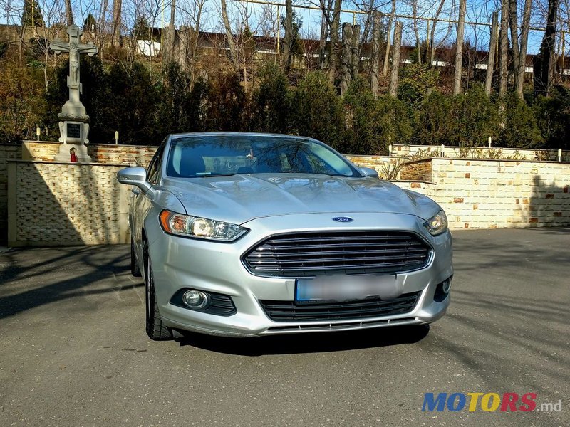 2013' Ford Fusion photo #2