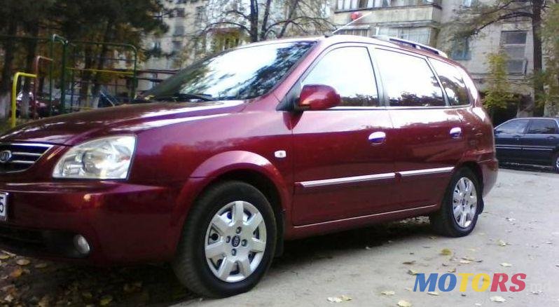 2003' Kia Carens photo #1