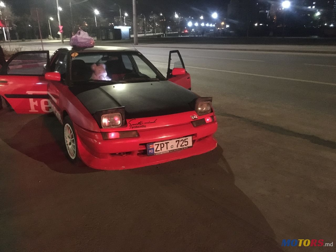 1992' Mazda 323 photo #1