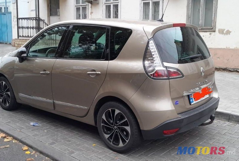 2014' Renault Scenic photo #5