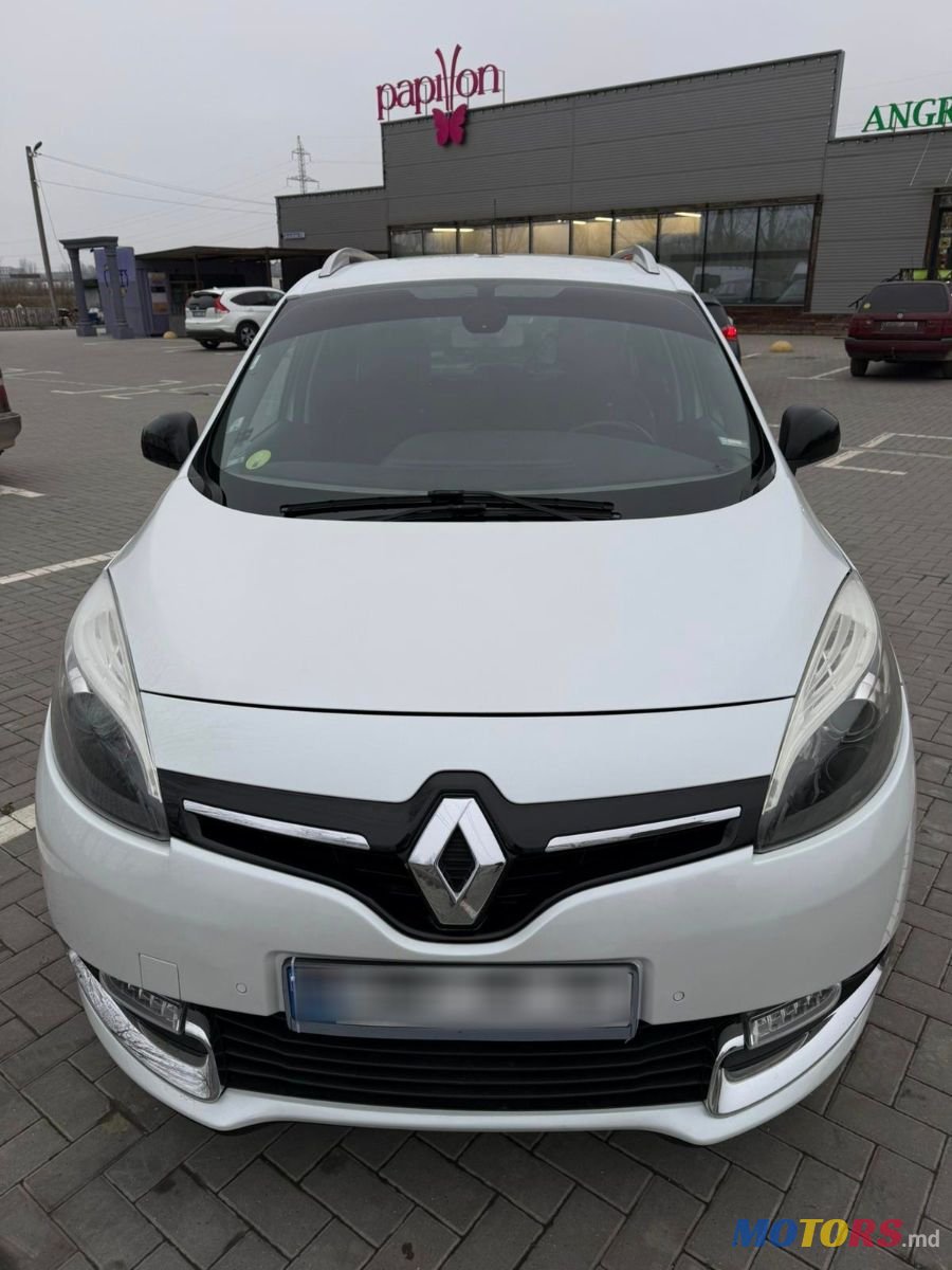 2015' Renault Grand Scenic photo #2