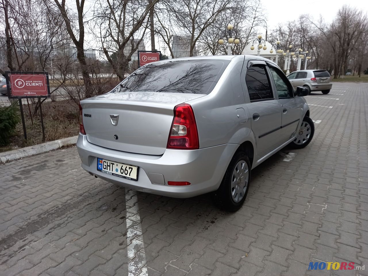 2012' Dacia Logan photo #3