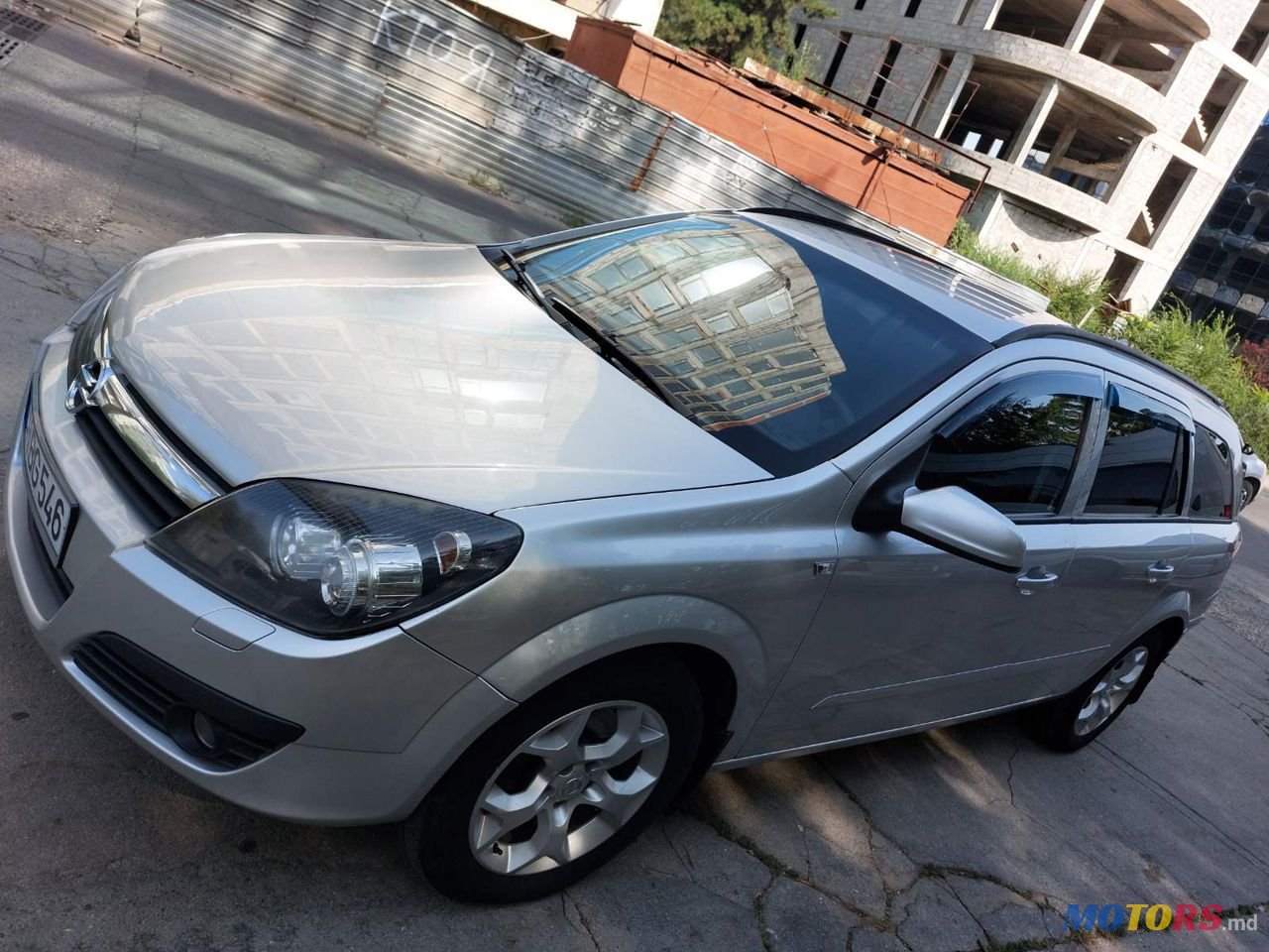 2006' Opel Astra photo #2