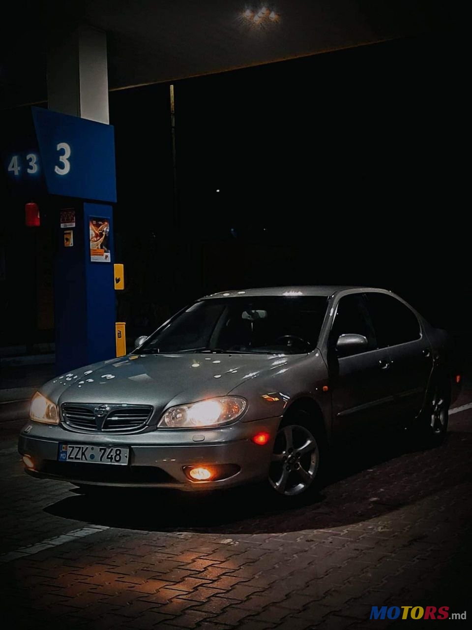 2001' Nissan Maxima photo #1