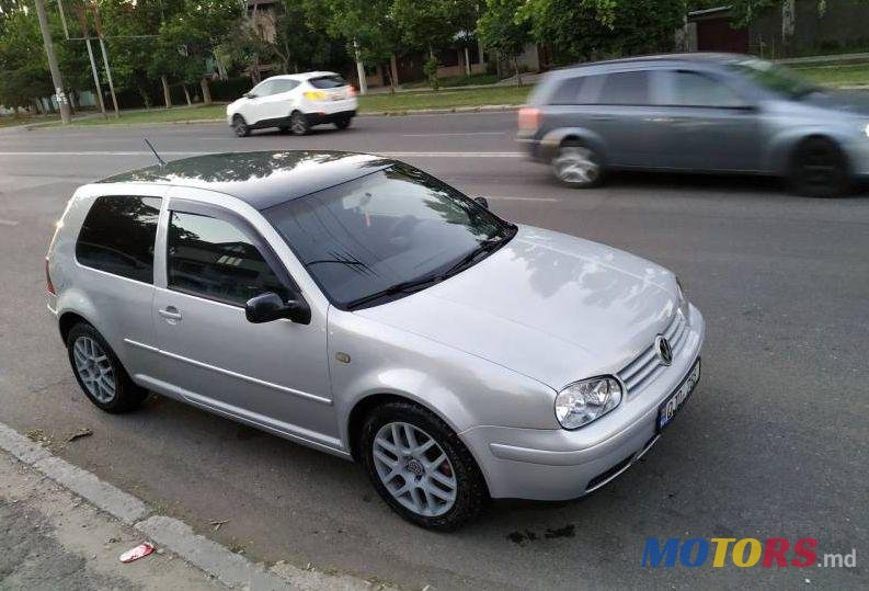 2000' Volkswagen Golf photo #1