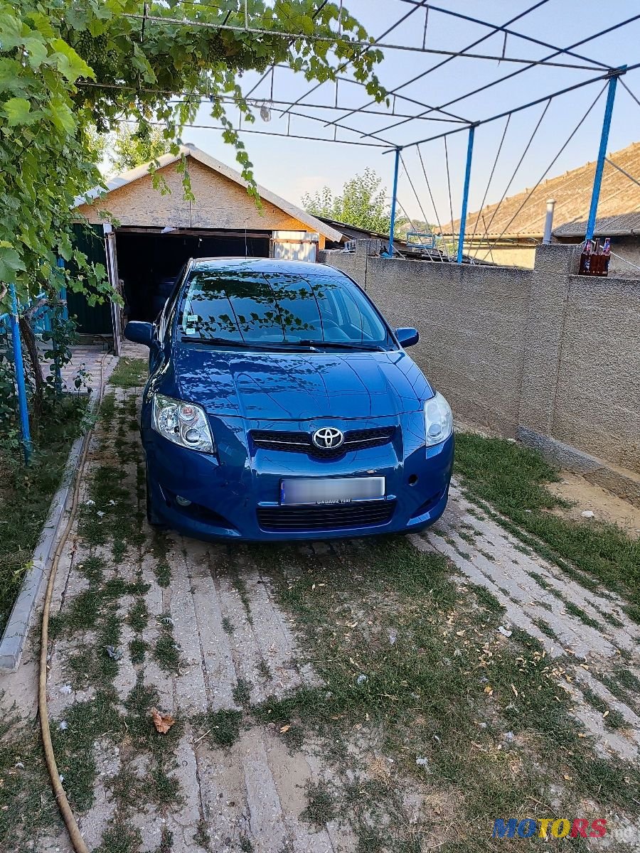 2007' Toyota Auris photo #6