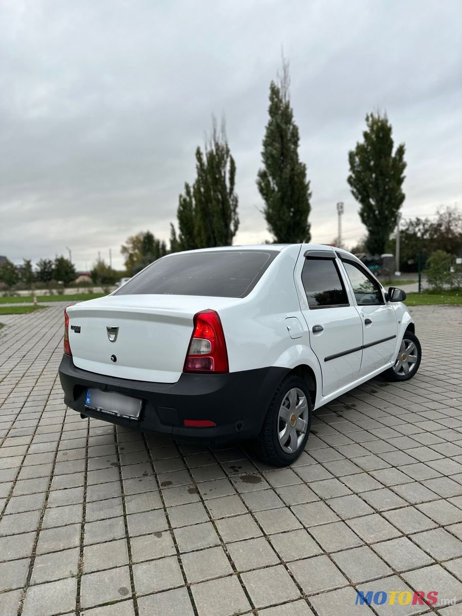 2012' Dacia Logan photo #3