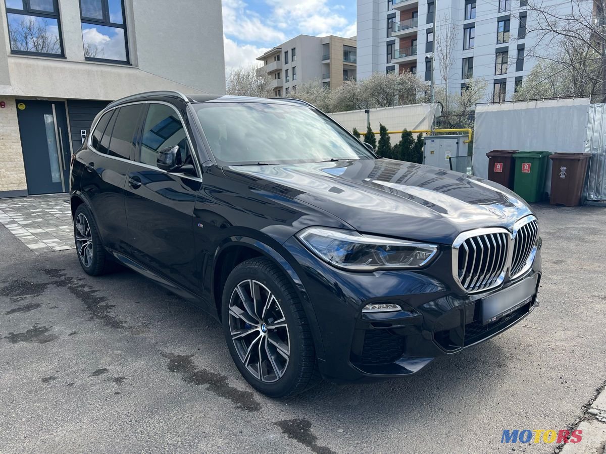 2020' BMW X5 photo #2