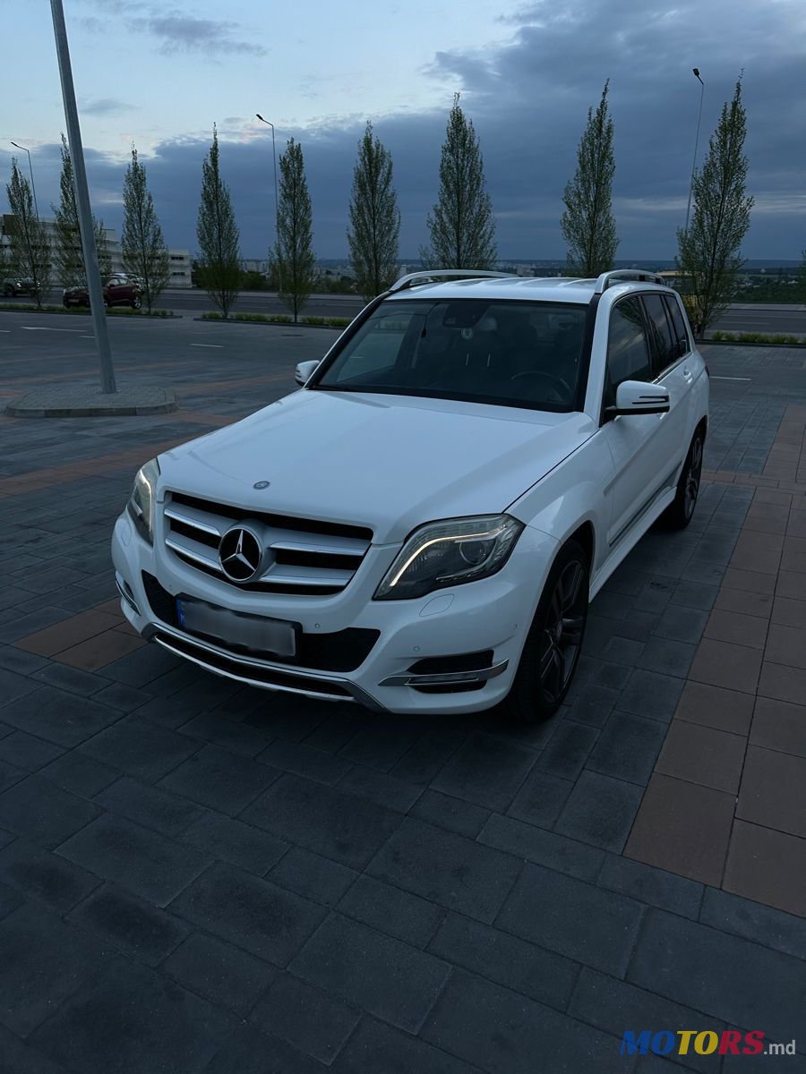 2012' Mercedes-Benz GLK-Class photo #4