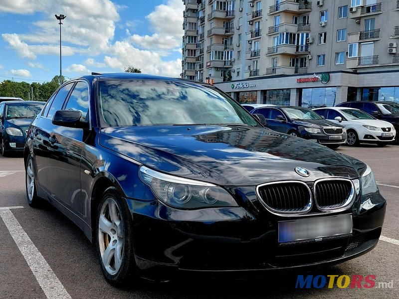 2009' BMW 5 Series photo #2