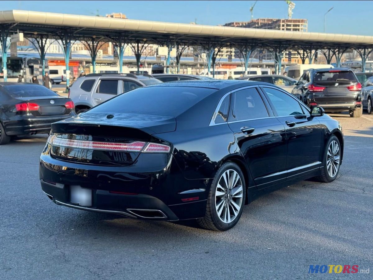 2016' Lincoln MKZ photo #3