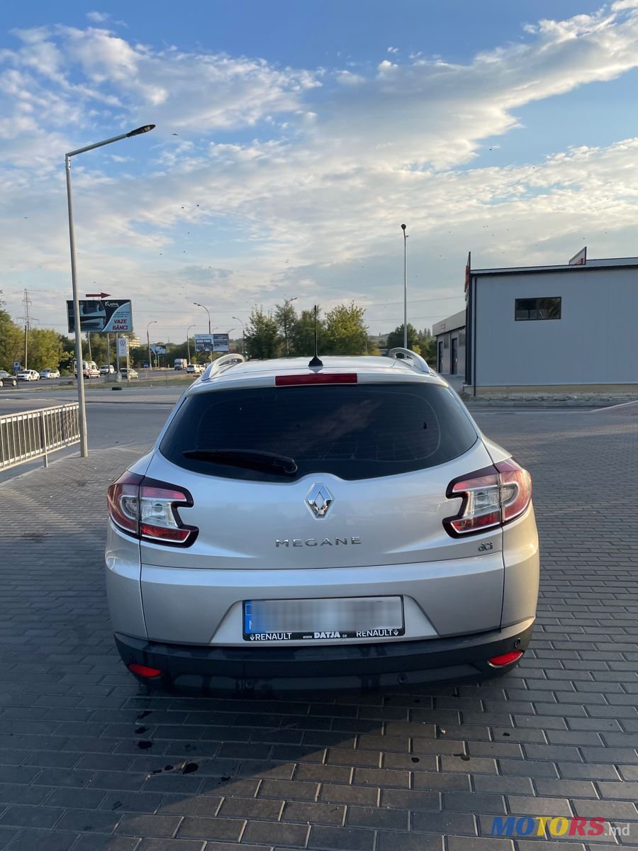 2014' Renault Megane photo #4