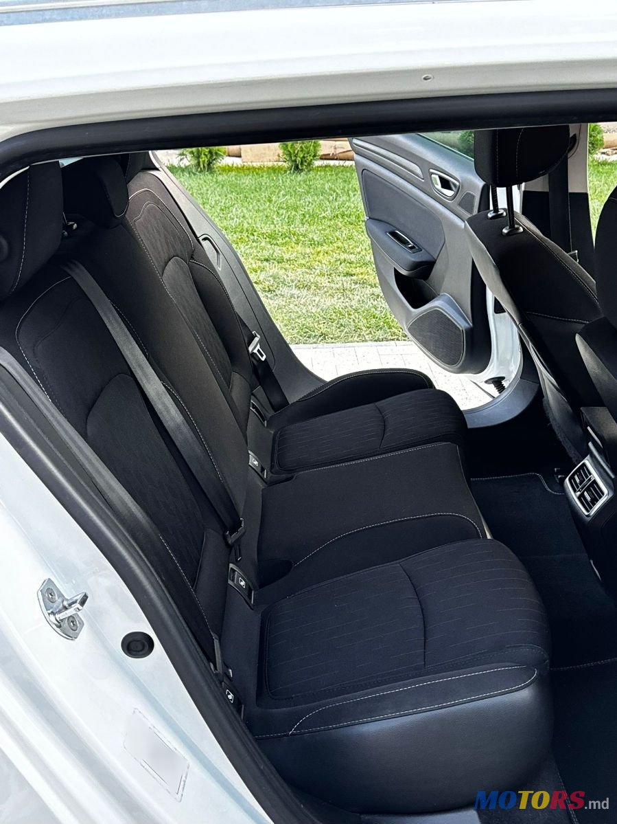2019' Renault Megane photo #4