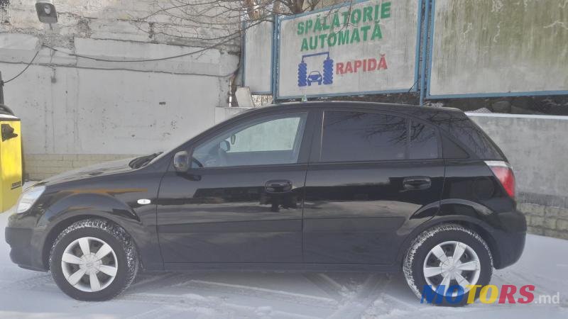 2006' Kia Rio photo #2