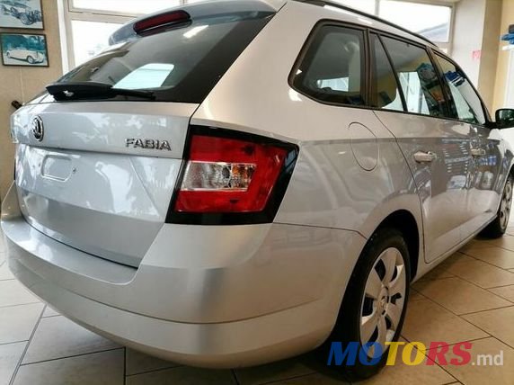 2016' Skoda Fabia photo #3