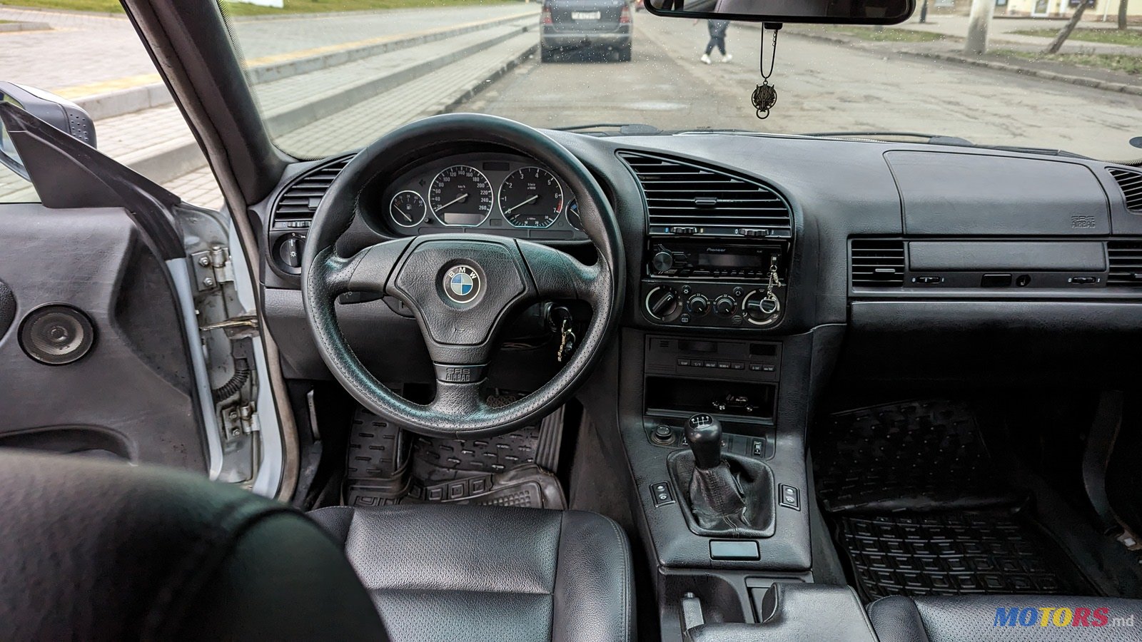 1995' BMW 3 Series Coupe photo #4