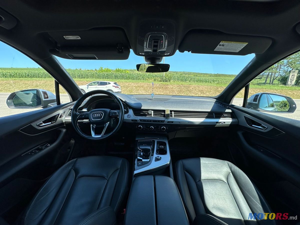 2017' Audi Q7 photo #5