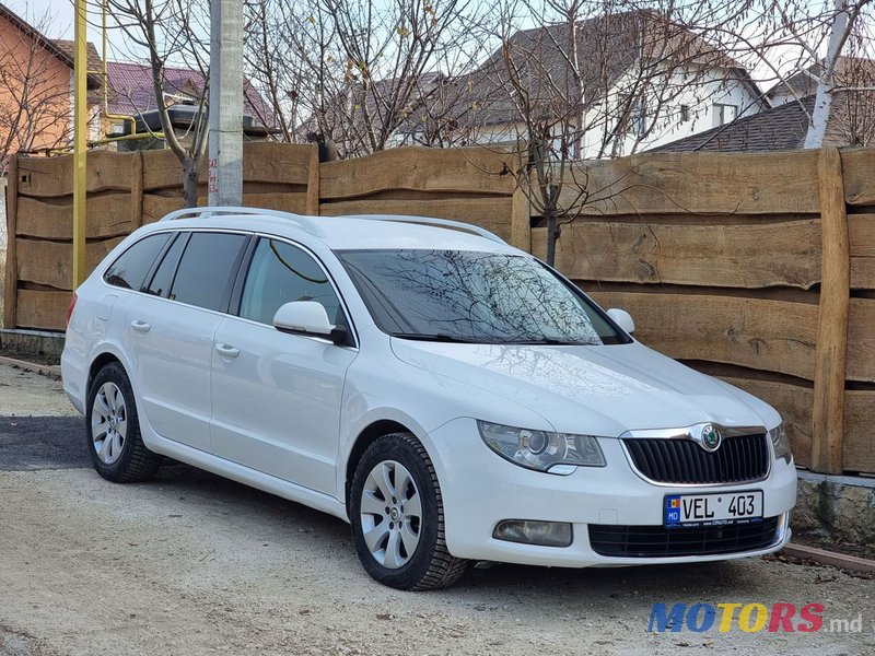 2012' Skoda Superb photo #1