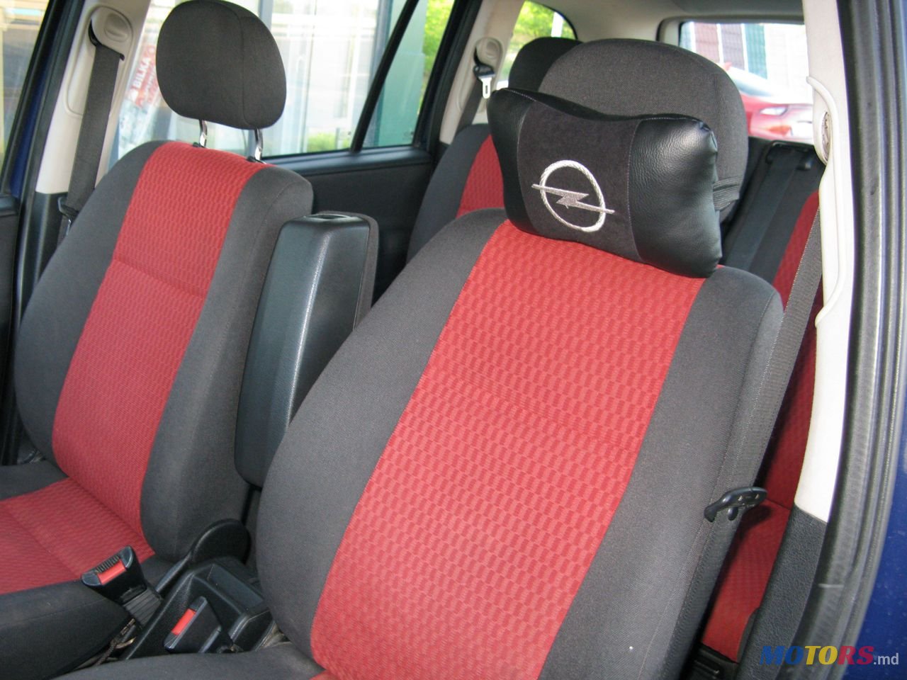 2005' Opel Zafira photo #4