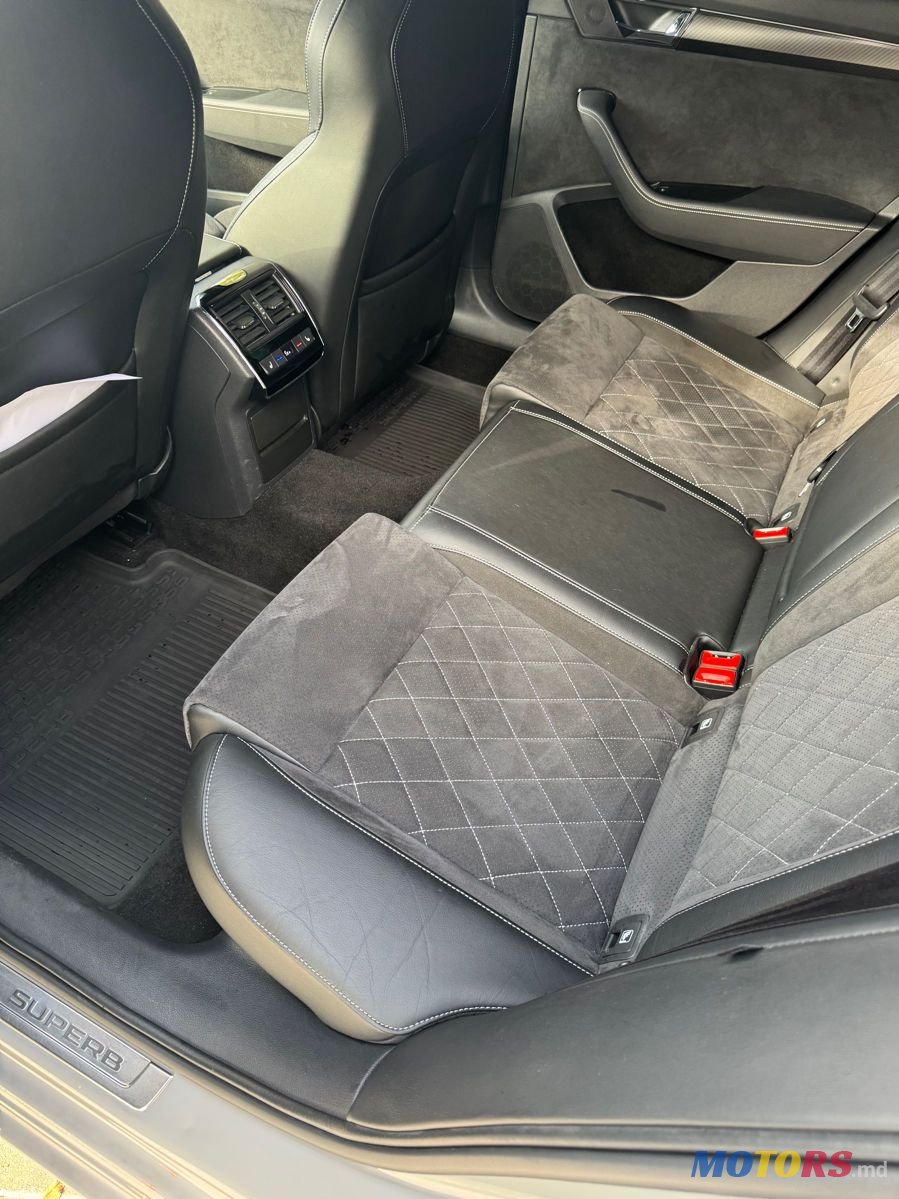 2021' Skoda Superb photo #6