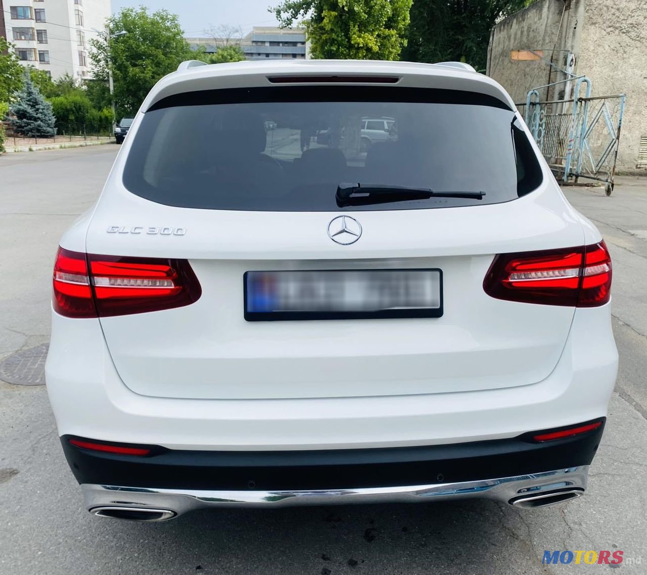2017' Mercedes-Benz GLC photo #6