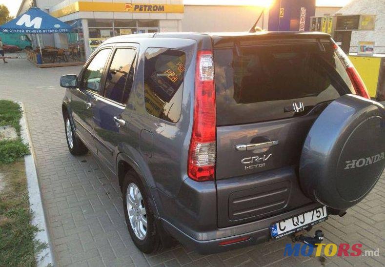 2005' Honda CR-V photo #1