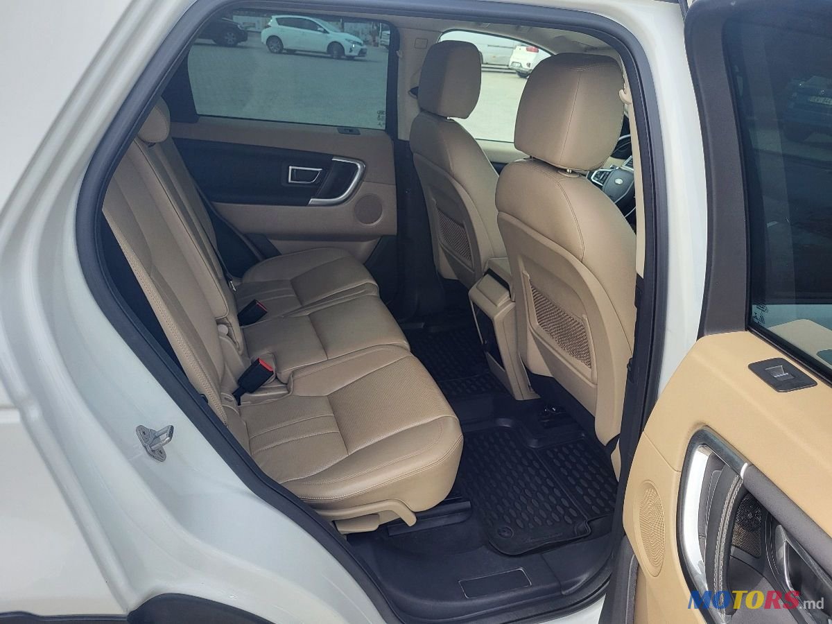 2016' Land Rover Discovery Sport photo #6