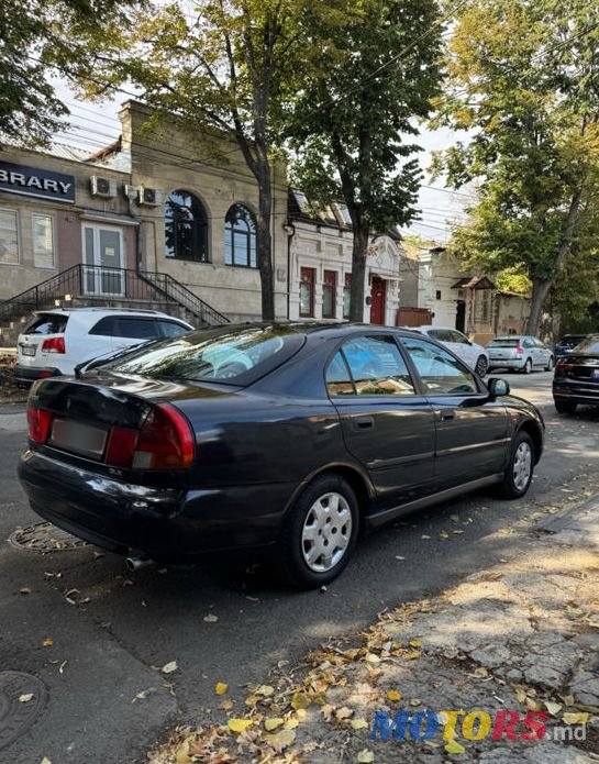 1999' Mitsubishi Carisma photo #1